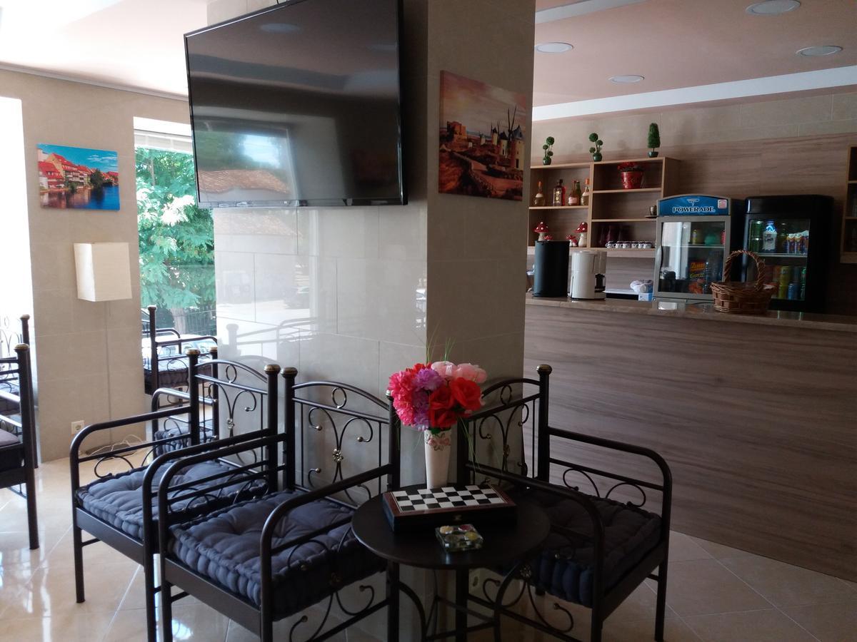 Nikolakakis Rooms Lavrio Dış mekan fotoğraf