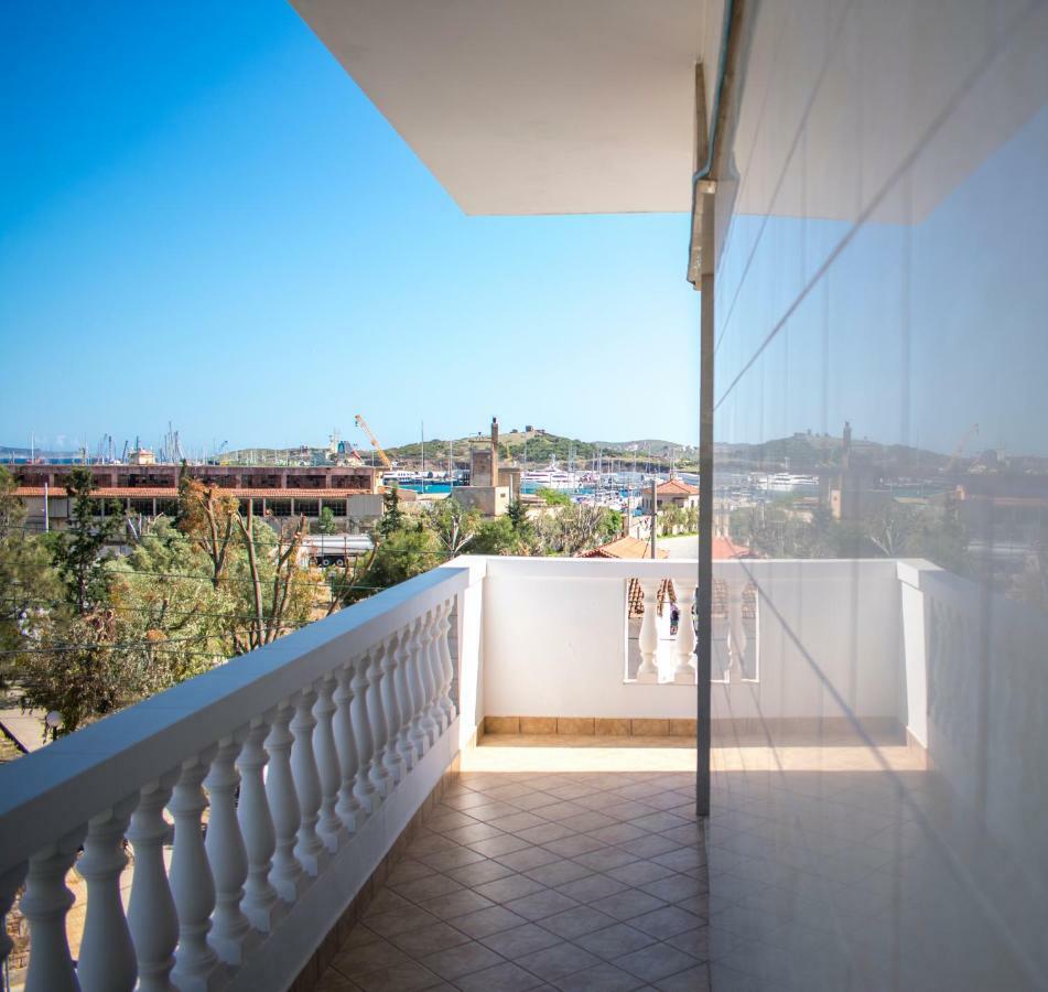 Nikolakakis Rooms Lavrio Dış mekan fotoğraf