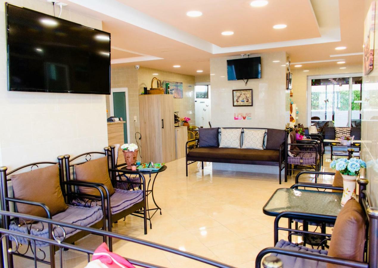 Nikolakakis Rooms Lavrio Dış mekan fotoğraf