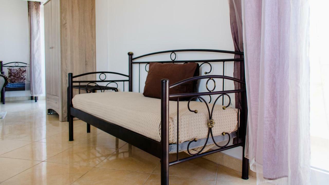 Nikolakakis Rooms Lavrio Dış mekan fotoğraf