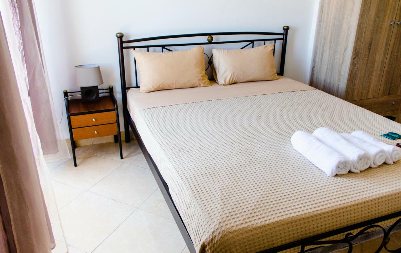 Nikolakakis Rooms Lavrio Dış mekan fotoğraf